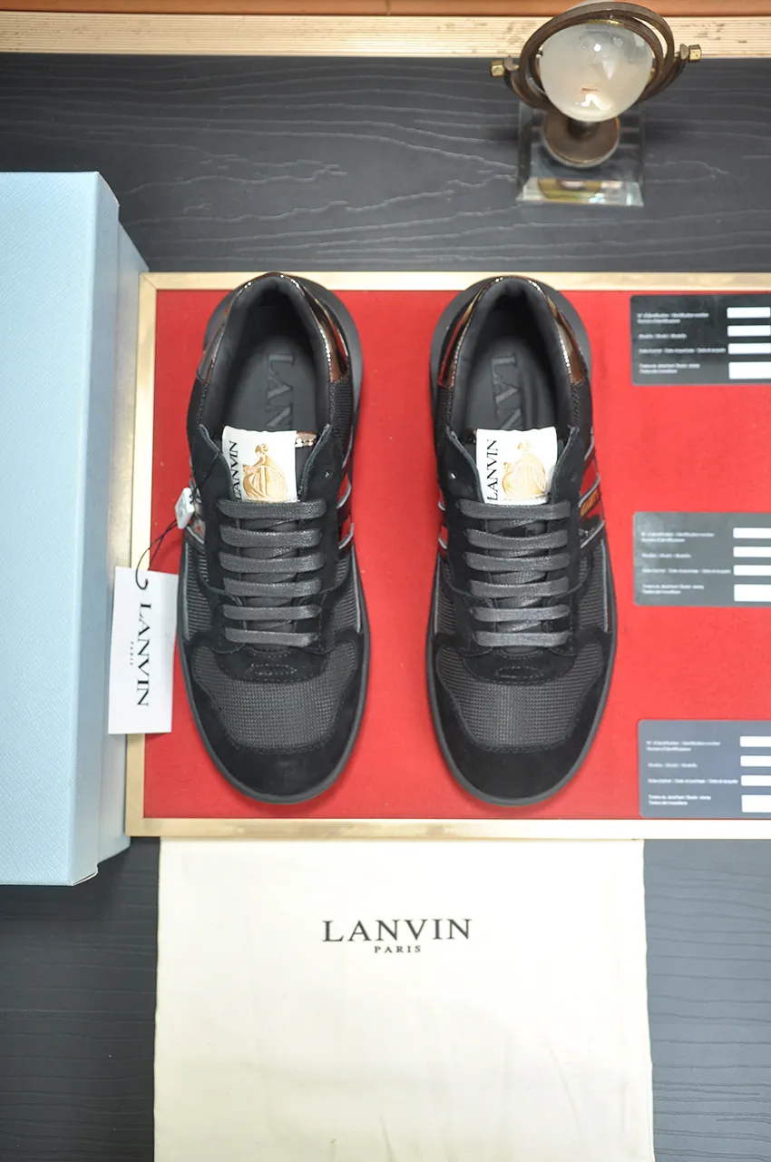 Men's men's shoes💰540💶[LANVIN] The latest lace-up fashionable casual couple sneakers, high-quality CLAY couple series‼ ️ The latest trendy products of the season 🌈Many bloggers have planted grass and purchased the original open-mold customization. The upper and outsole are sewn with mark threads without edge sealing. A variety of material splicing combination design. Very versatile for fashionable and casual wear. Comfortable on the feet. Self-recommended. Upper cowhide + cow suede + breathable mesh lining. Foot-padding cowhide. Exclusive original open-mold clear logo rubber outsole ⚠️Couple standard size 36-40 for women and 38-44 for men.